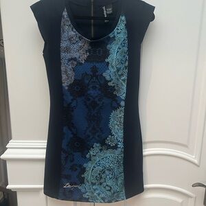 Elegant Black and Blue Patterned Dress